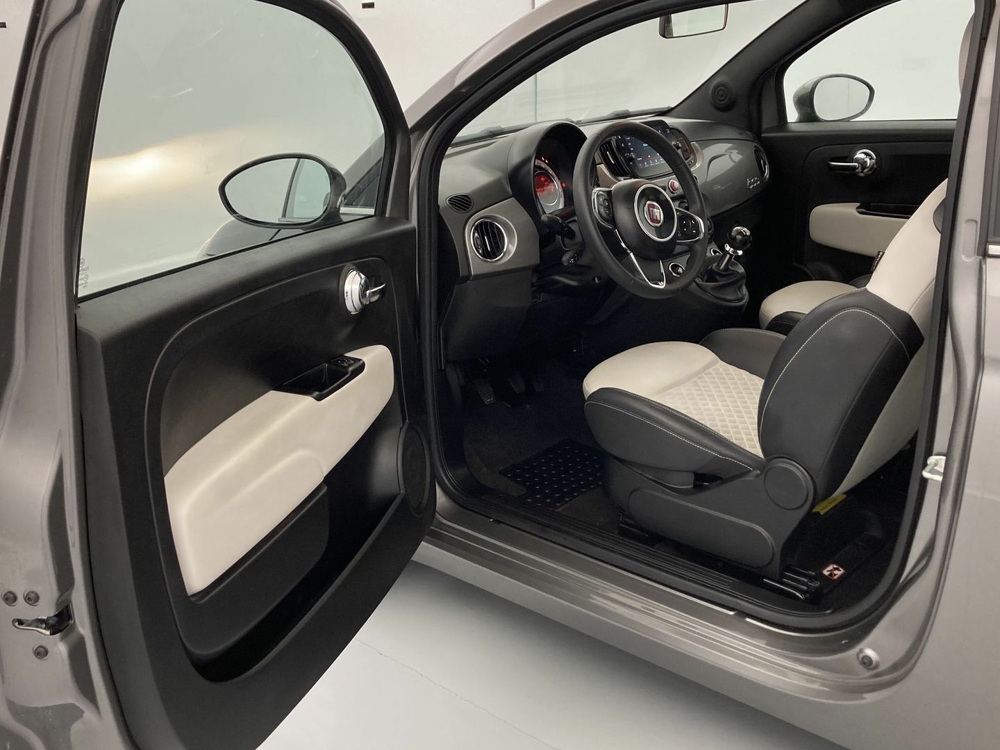 Fiat 500 1.0 Hybrid Dolcevita 51 kW (70 CV)