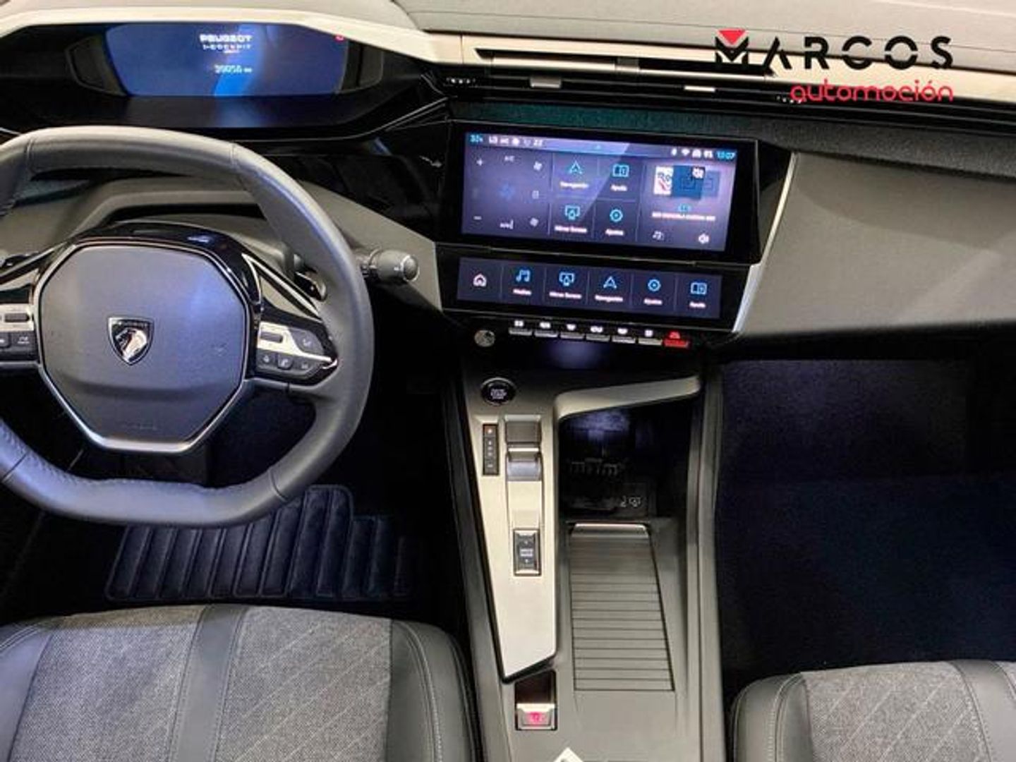 Peugeot 408 Puretech 130 Allure Pack EAT8 96 kW (130 CV)