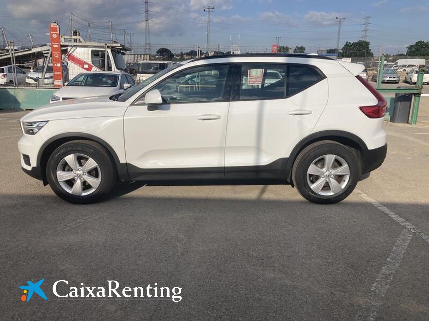 Volvo XC40 T2 Momentum Core 95 kW (129 CV)
