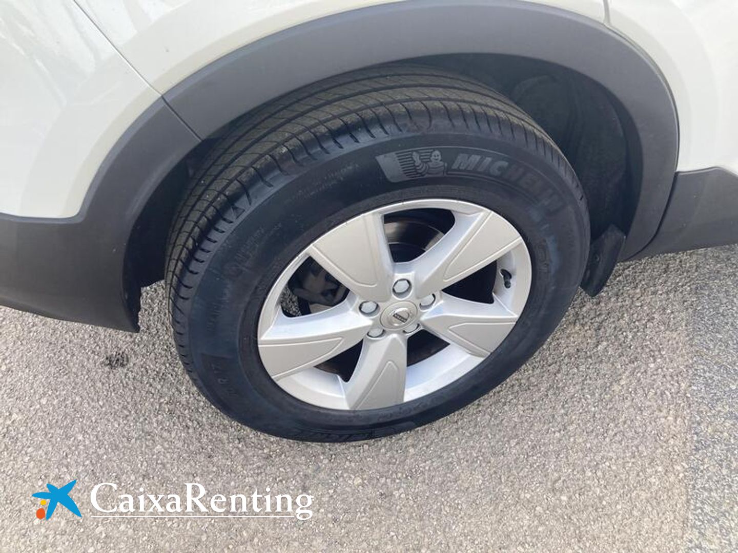 Volvo XC40 T2 Momentum Core 95 kW (129 CV)