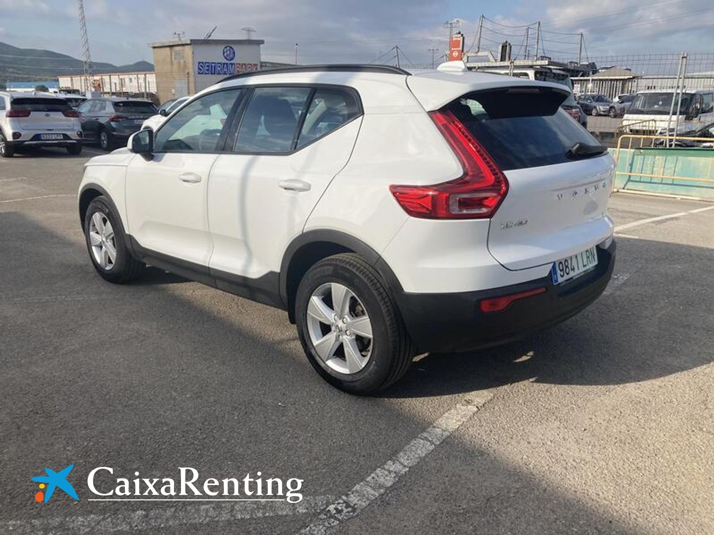 Volvo XC40 T2 Momentum Core 95 kW (129 CV)
