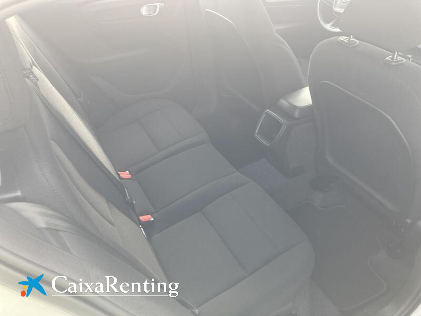 Volvo XC40 T2 Momentum Core 95 kW (129 CV)