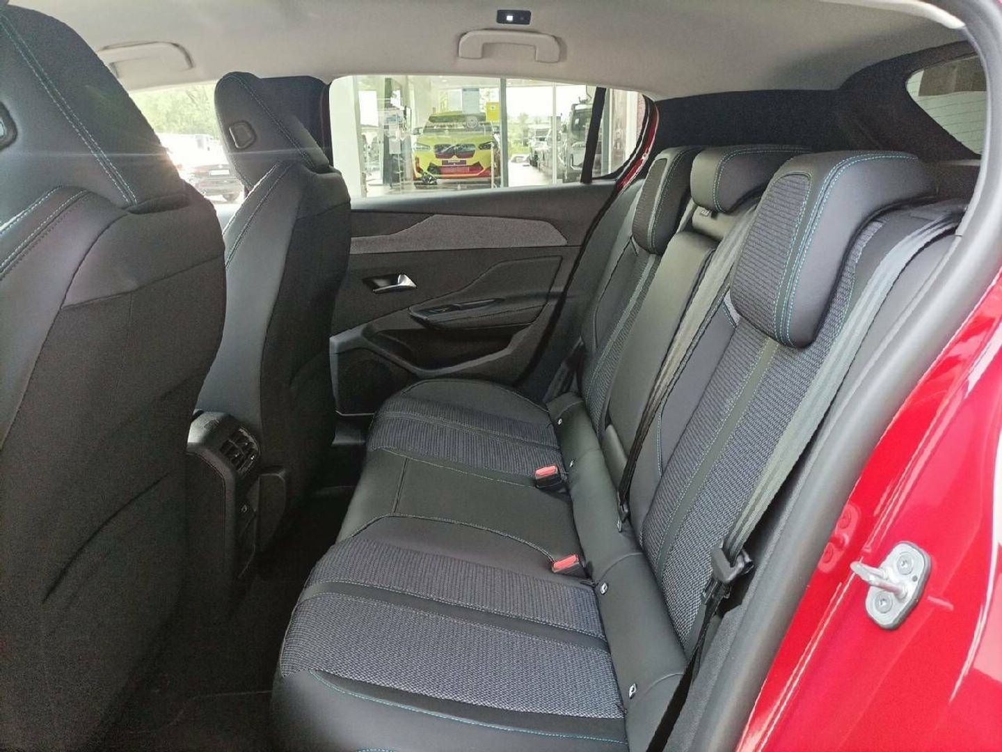 Peugeot 308 Allure Pack BlueHDi 130 S&S EAT8 96 kW (130 CV)