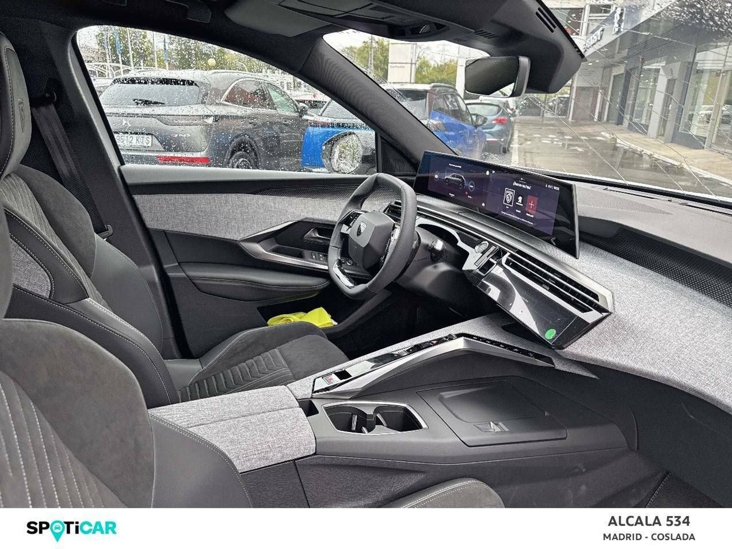 Peugeot e-5008 GT Eléctrico 157 kW (214 CV)