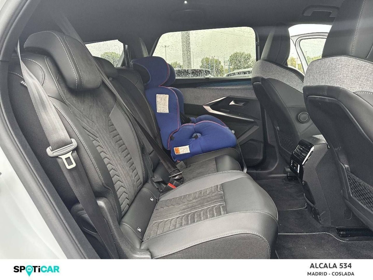 Peugeot e-5008 GT Eléctrico 157 kW (214 CV)