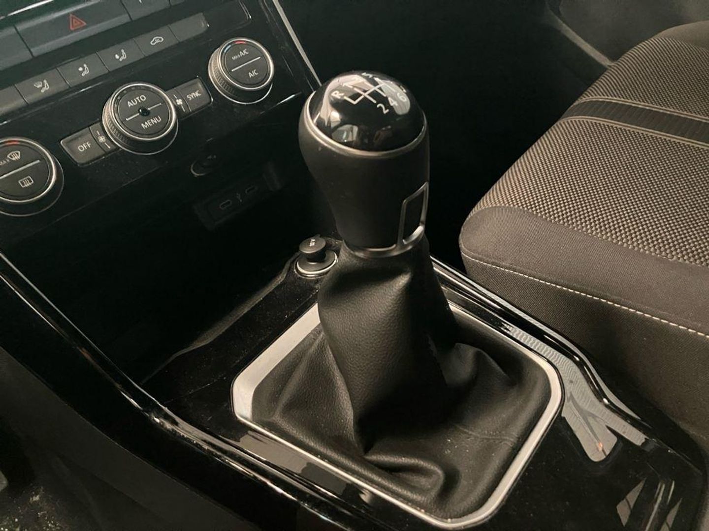 Volkswagen T-Roc Advance Style 1.0 TSI 81 kW (110 CV)