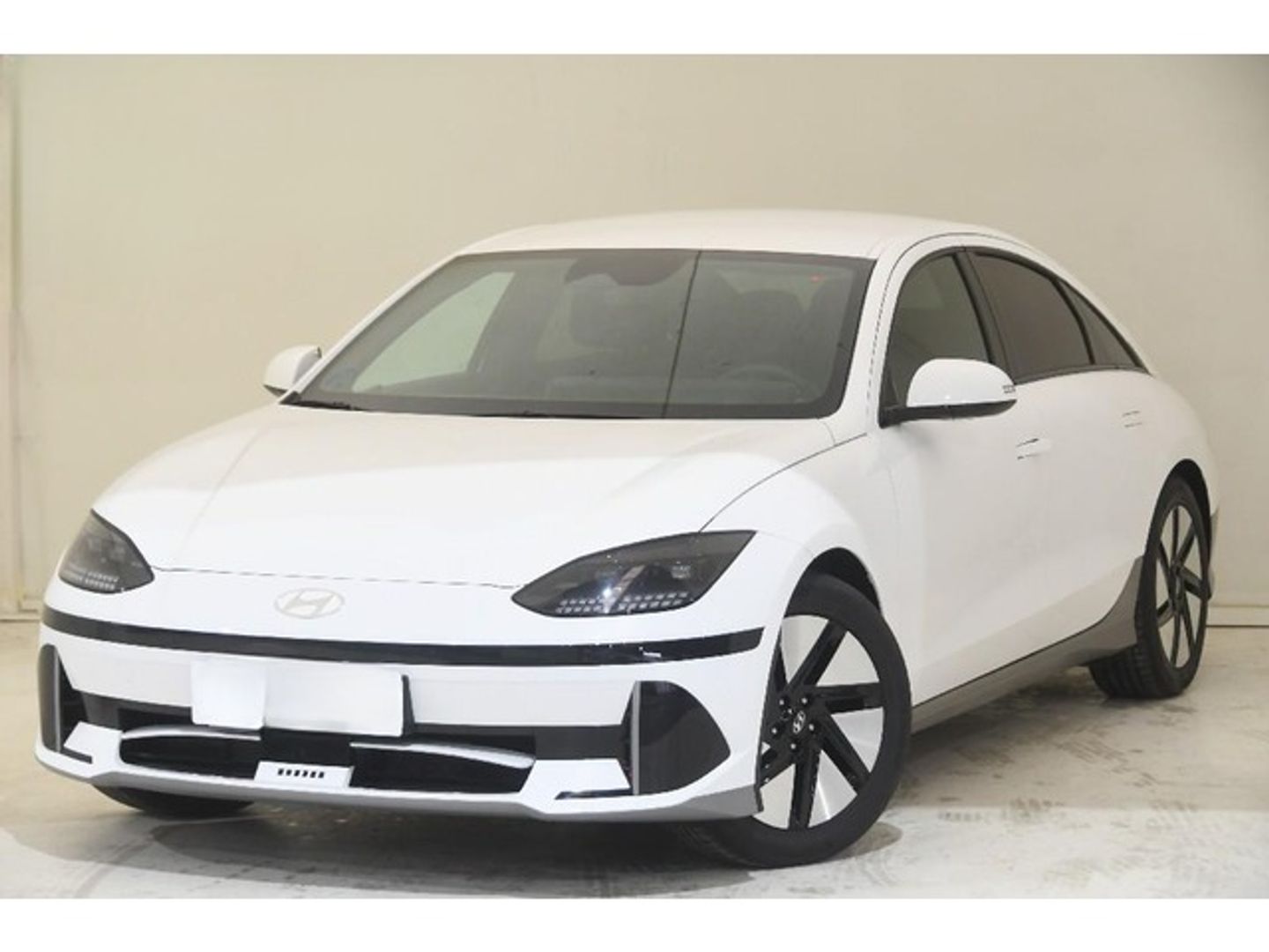 Hyundai Ioniq 6 77kWh Star RWD 168 kW (229 CV)