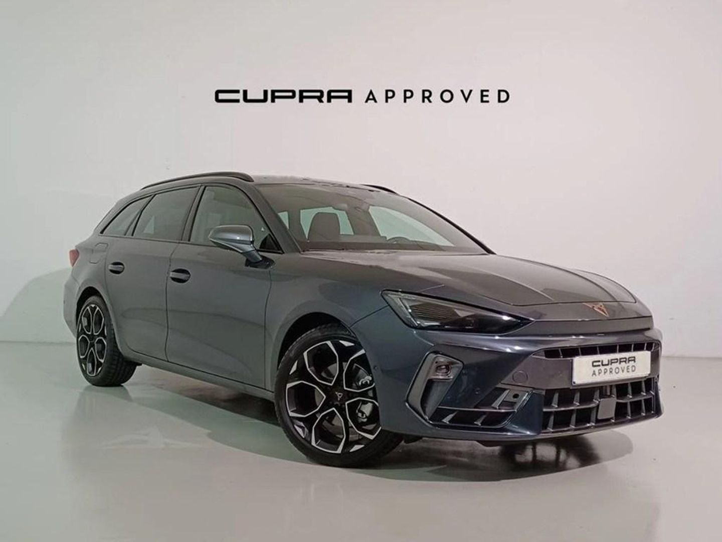 CUPRA Leon Sportstourer 1.5 eTSI DSG 110 kW (150 CV) Gris Familiar