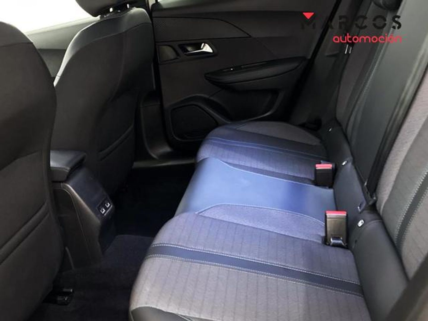 Peugeot 2008 BlueHDi 130 S&S Allure Pack EAT8 96 kW (130 CV)