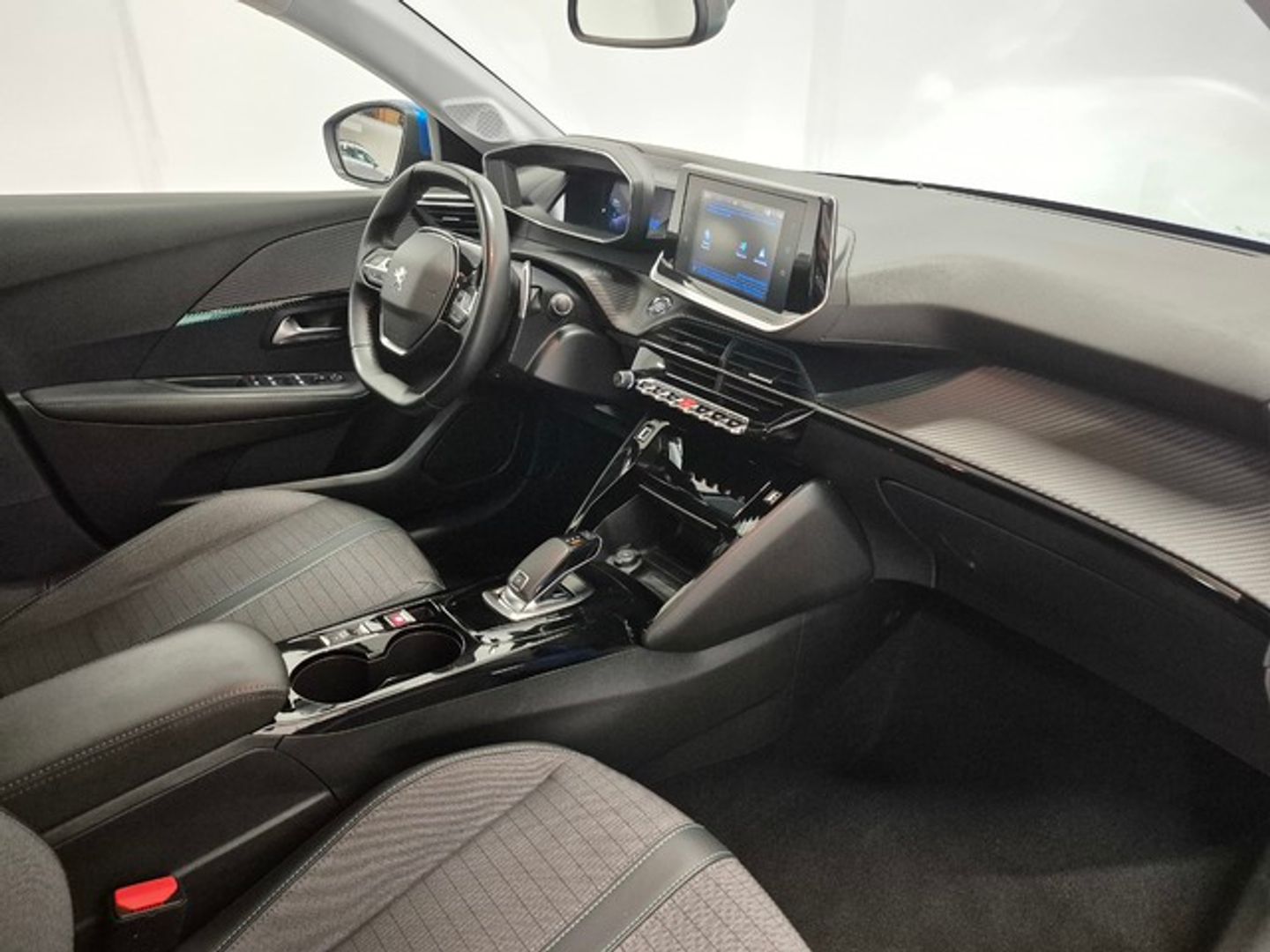 Peugeot 208 PureTech 130 Allure Pack EAT8 96 kW (130 CV)