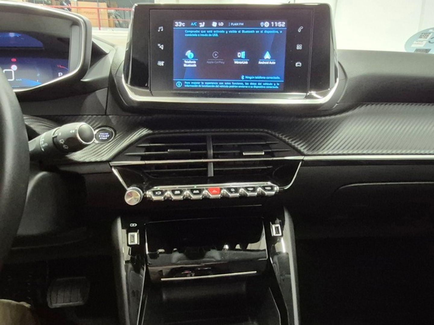 Peugeot 208 PureTech 130 Allure Pack EAT8 96 kW (130 CV)