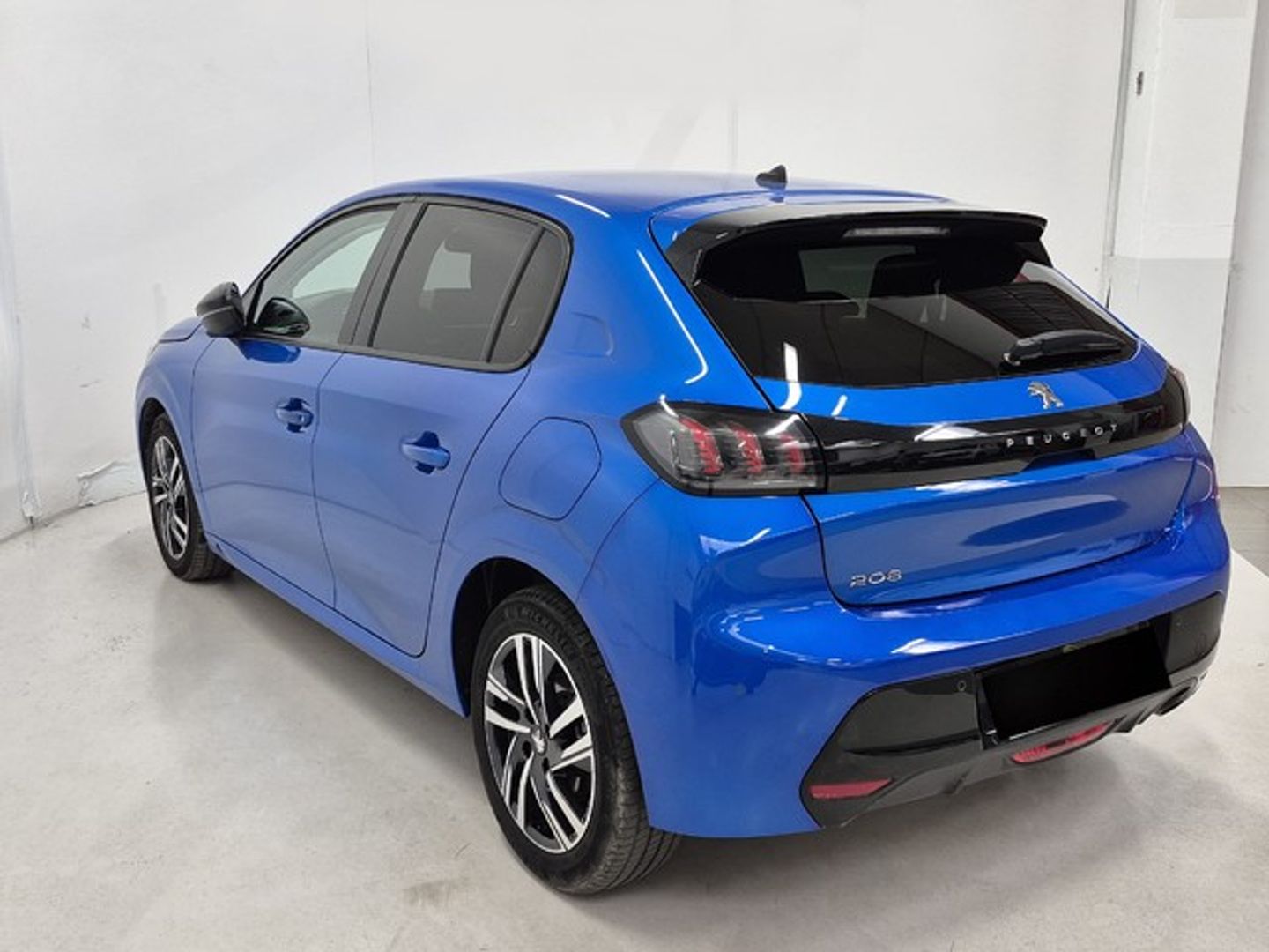 Peugeot 208 PureTech 130 Allure Pack EAT8 96 kW (130 CV)