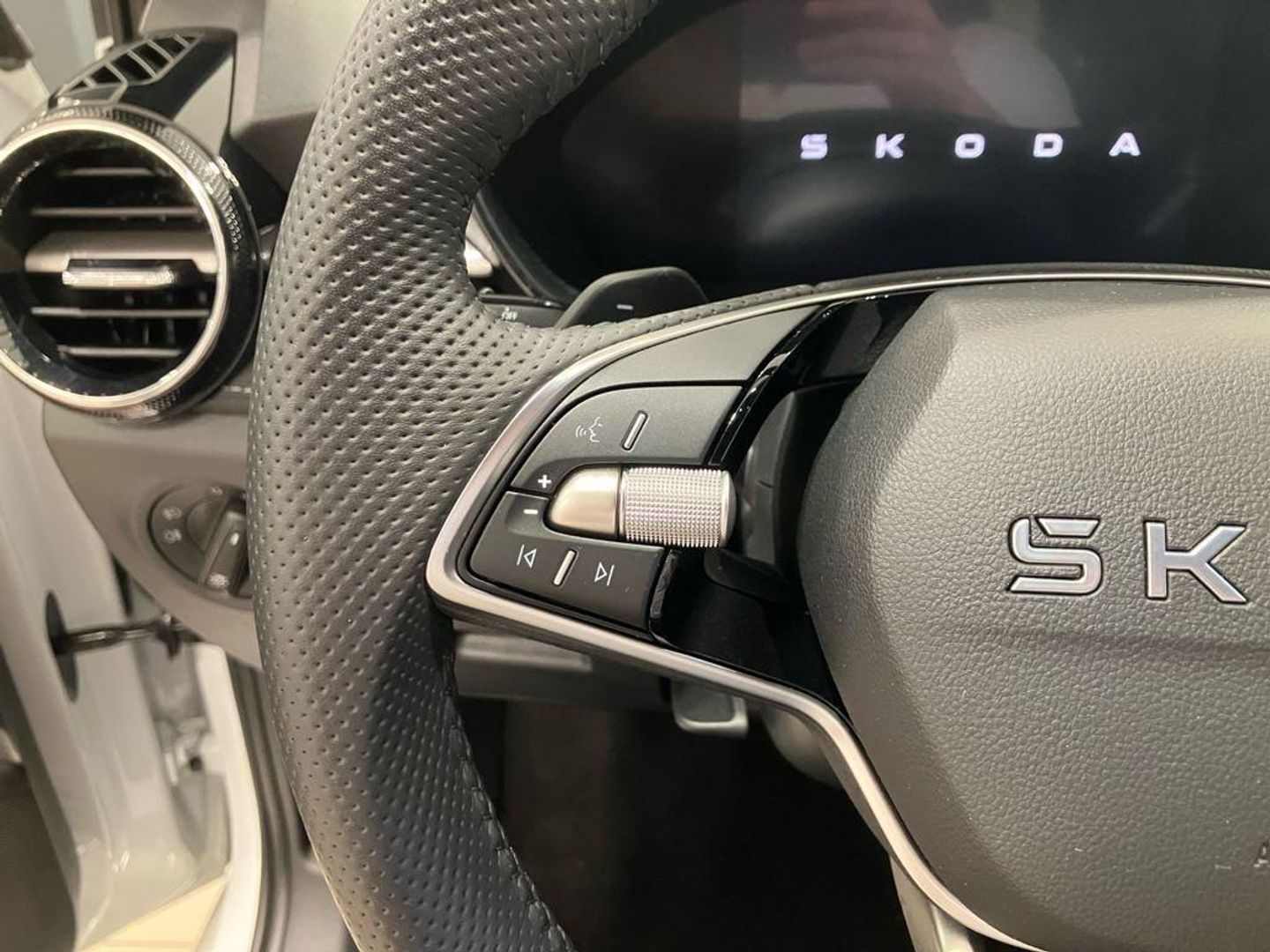 Skoda Fabia 1.0 TSI Design DSG 85 KW (115 CV)
