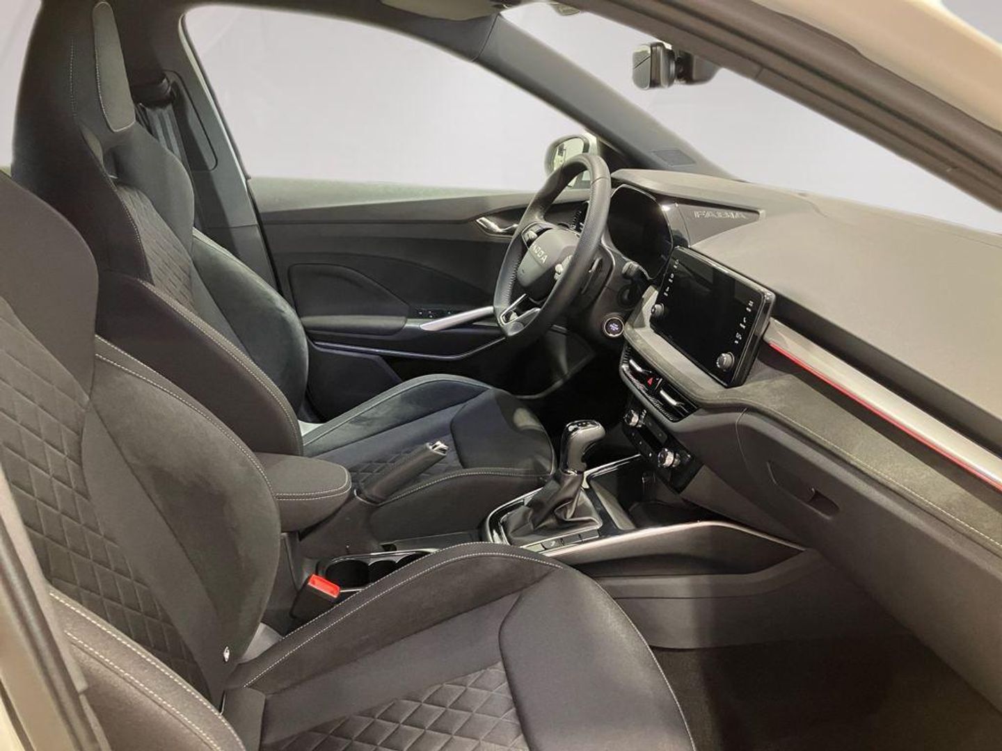 Skoda Fabia 1.0 TSI Design DSG 85 KW (115 CV)