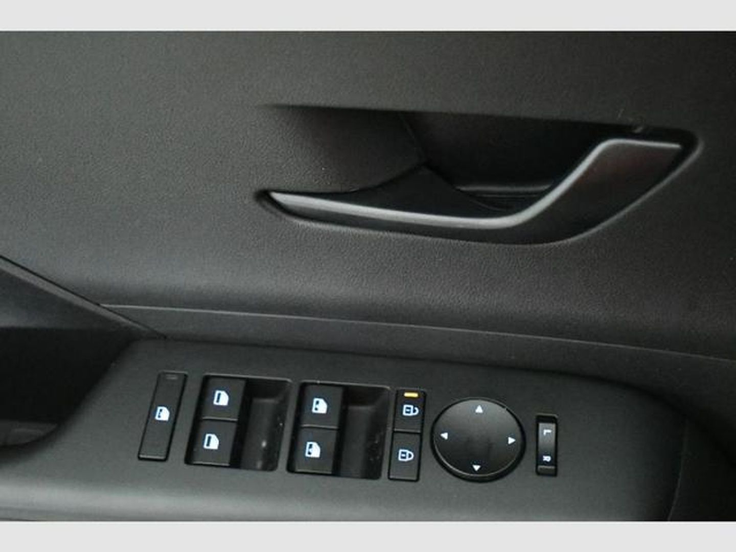 Hyundai Kona 1.6 GDI HEV Maxx DCT 104 kW (141 CV)