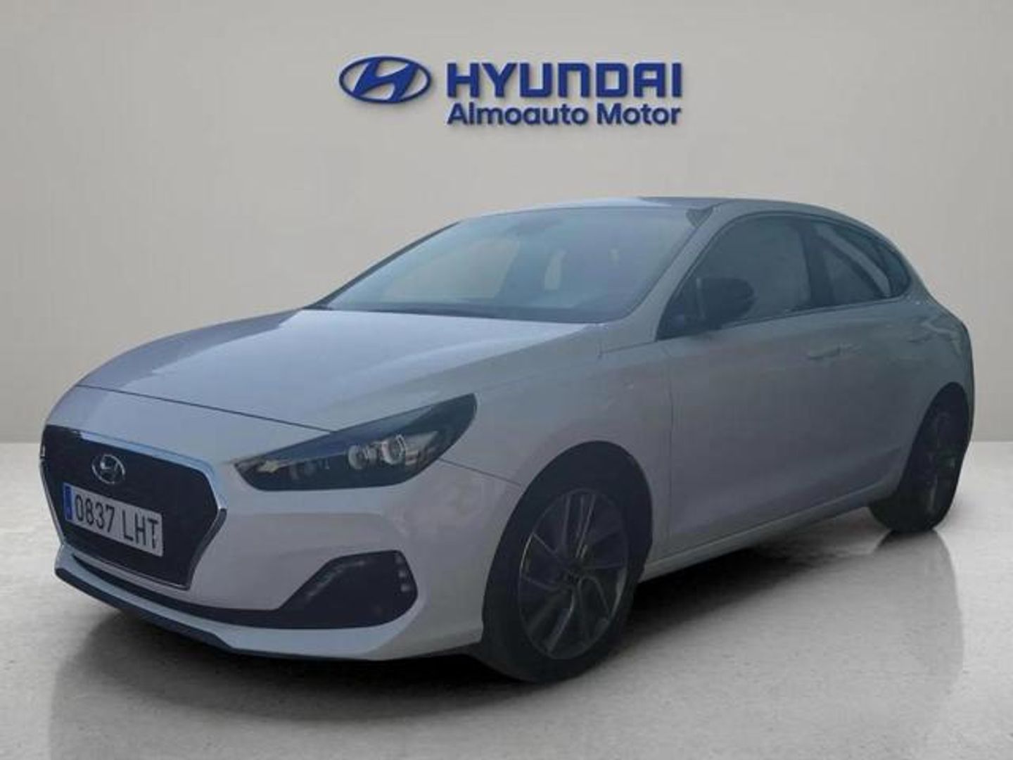 Hyundai i30 Fastback 1.4 TGDI Tecno 103 kW (140 CV) Blanco Compact