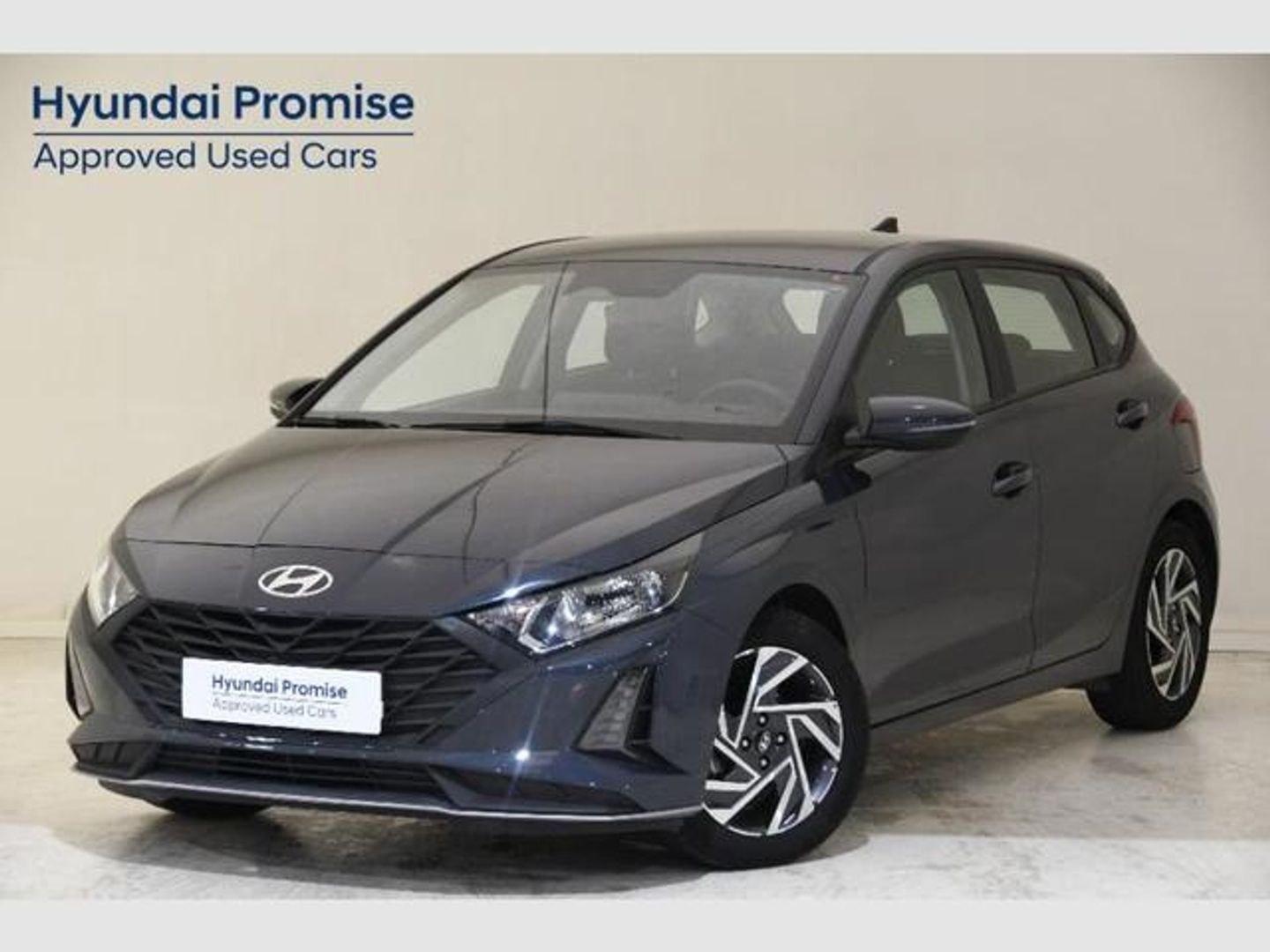 Hyundai i20 1.2 MPI Klass 62 kW (84 CV) Gris Sedan