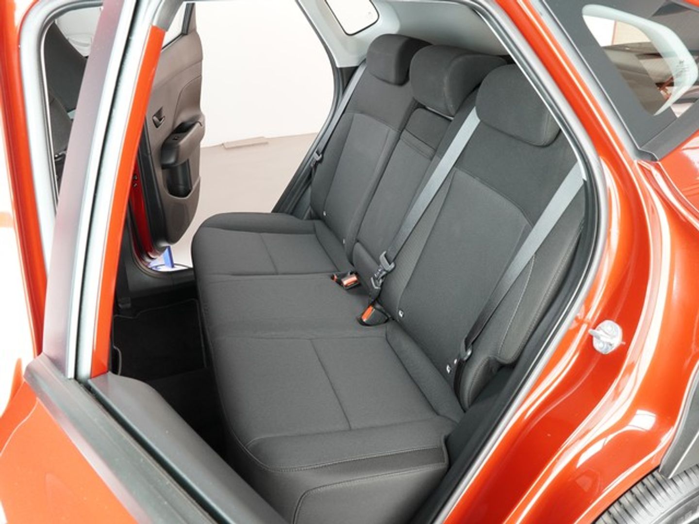 Hyundai Kona 1.6 GDI HEV Maxx DCT 104 kW (141 CV)