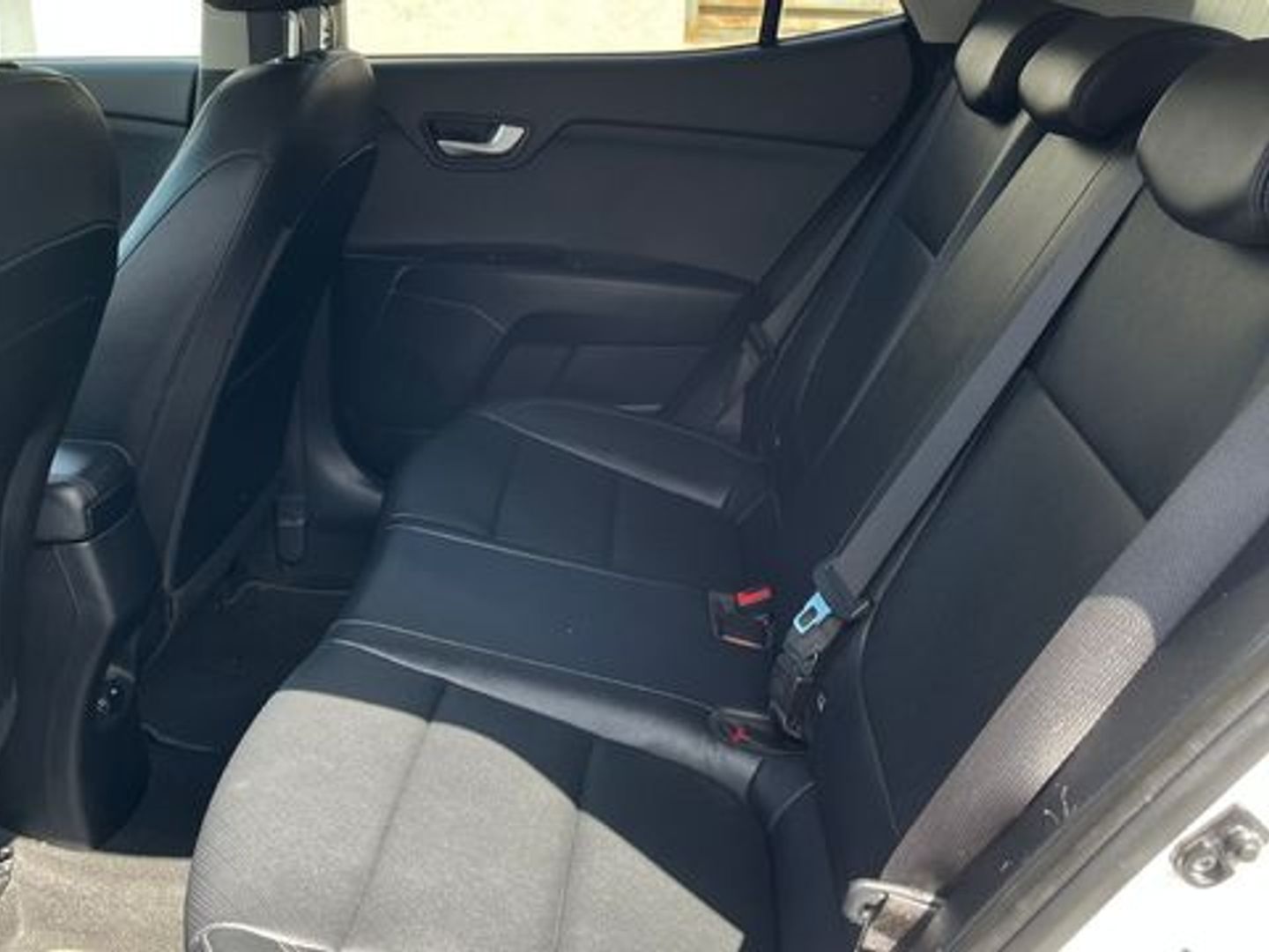Kia Stonic 1.0 T-GDi Black Edition DCT 88 kW (120 CV)