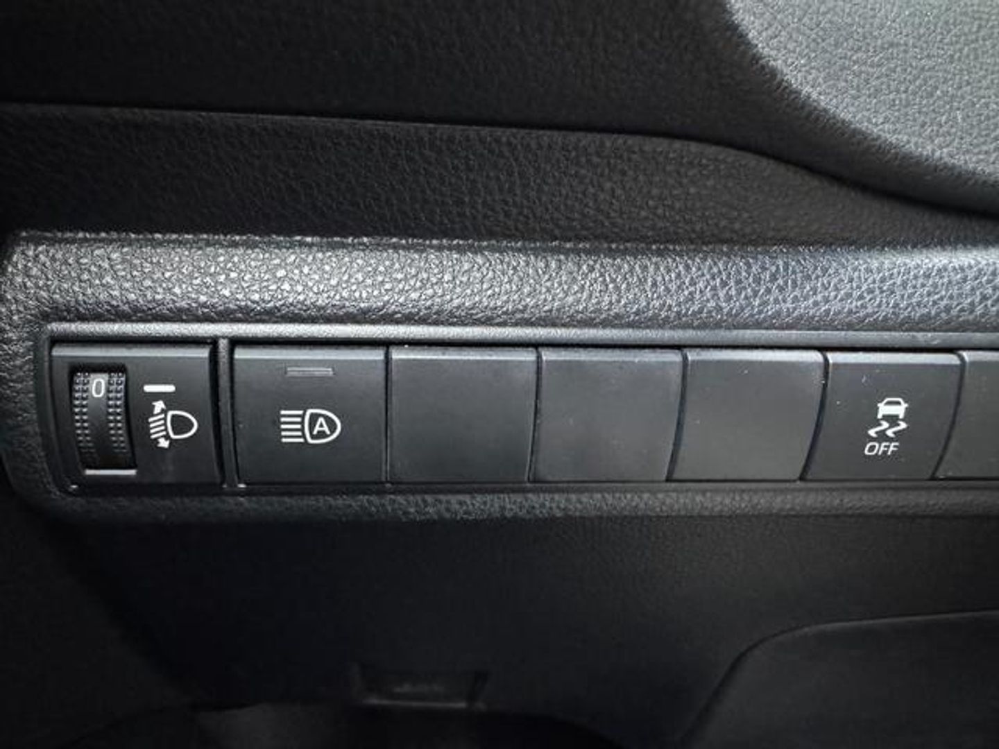 Toyota Corolla 1.8 125 Híbrido Touring Business Plus E-CVT 90 kW (122 CV)