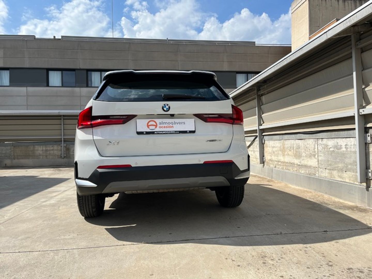 BMW X1 sDrive18i 100 kW (136 CV)