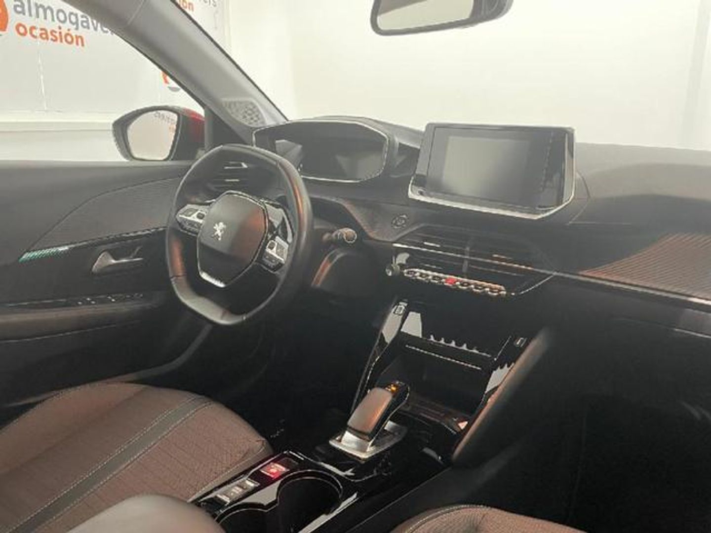 Peugeot e-208 Eléctrico Allure Pack 100 kW (136 CV)