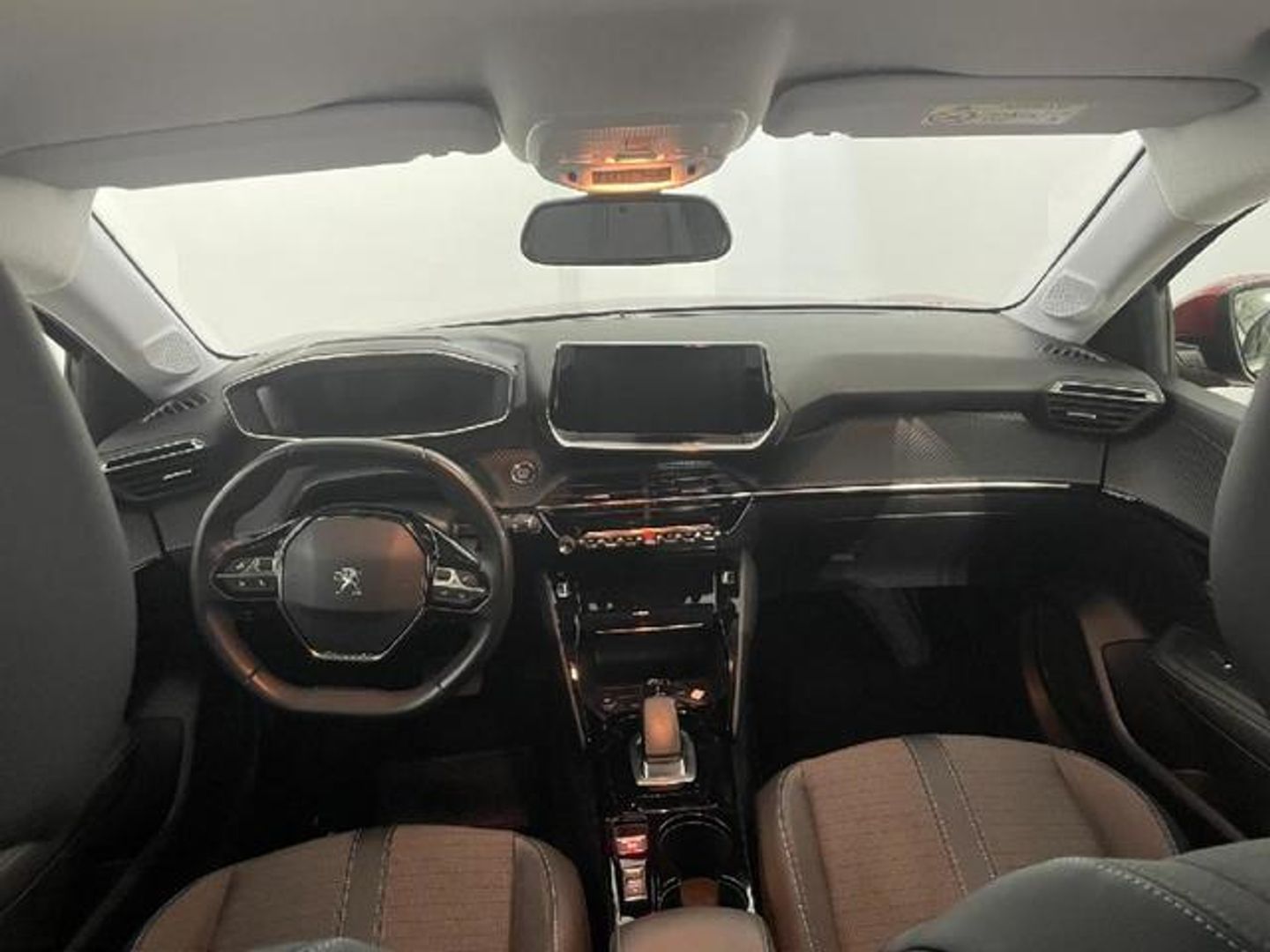 Peugeot e-208 Eléctrico Allure Pack 100 kW (136 CV)