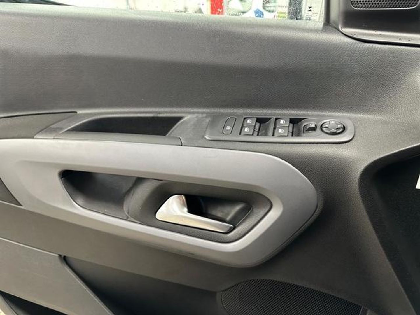 Citroen Berlingo BlueHDi 100 S&S Talla M Feel Business 75 kW (102 CV)