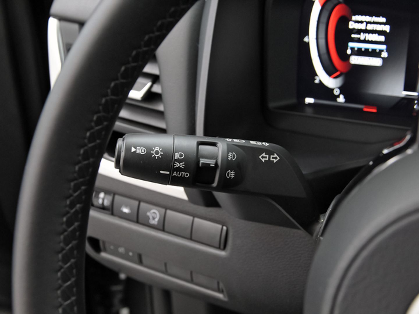 Nissan Qashqai DIG-T 140 mHEV N-Connecta 4x2 103 kW (140 CV)