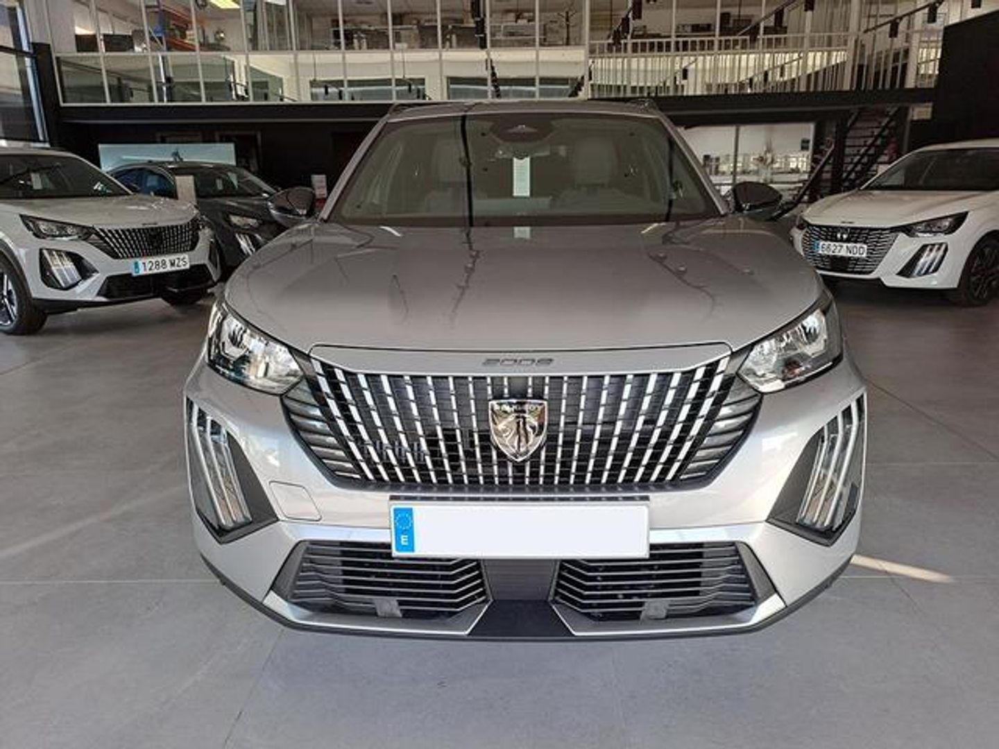 Peugeot 2008 Allure Hybrid eDCS6 107 kW (145 CV)