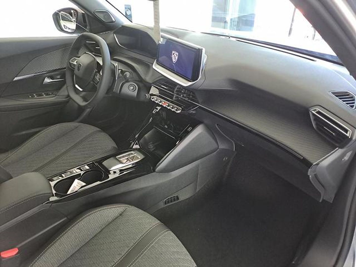 Peugeot 2008 Allure Hybrid eDCS6 107 kW (145 CV)