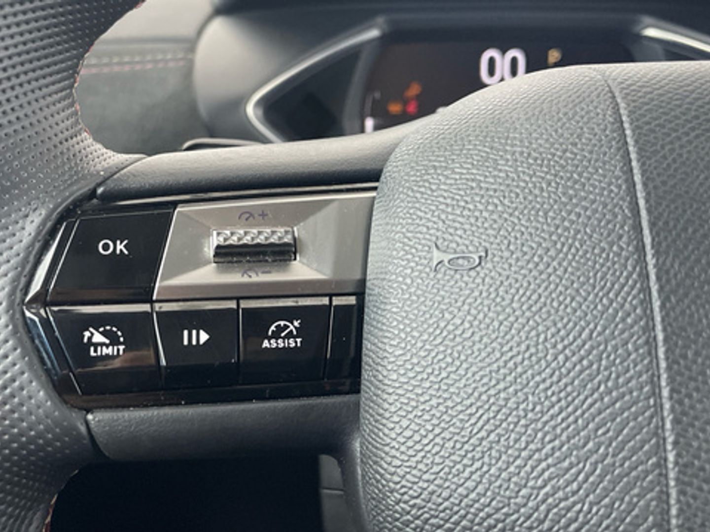 DS DS3 Crossback BlueHDi 130 Performance Line Auto 96 kW (131 CV)
