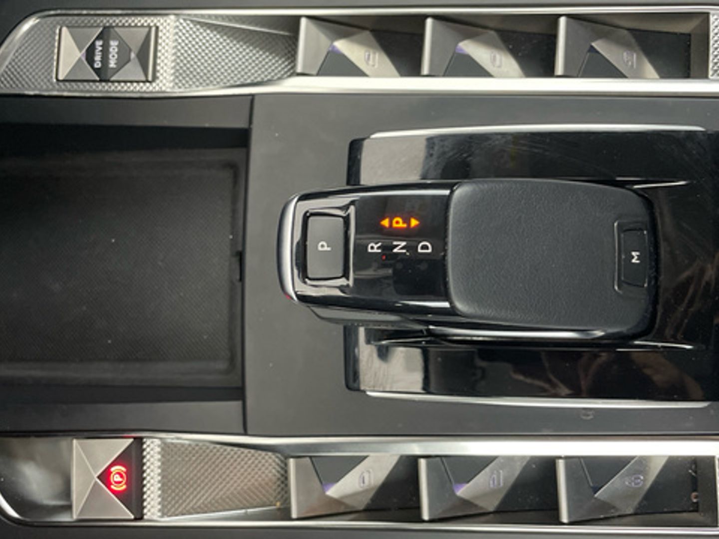 DS DS3 Crossback BlueHDi 130 Performance Line Auto 96 kW (131 CV)