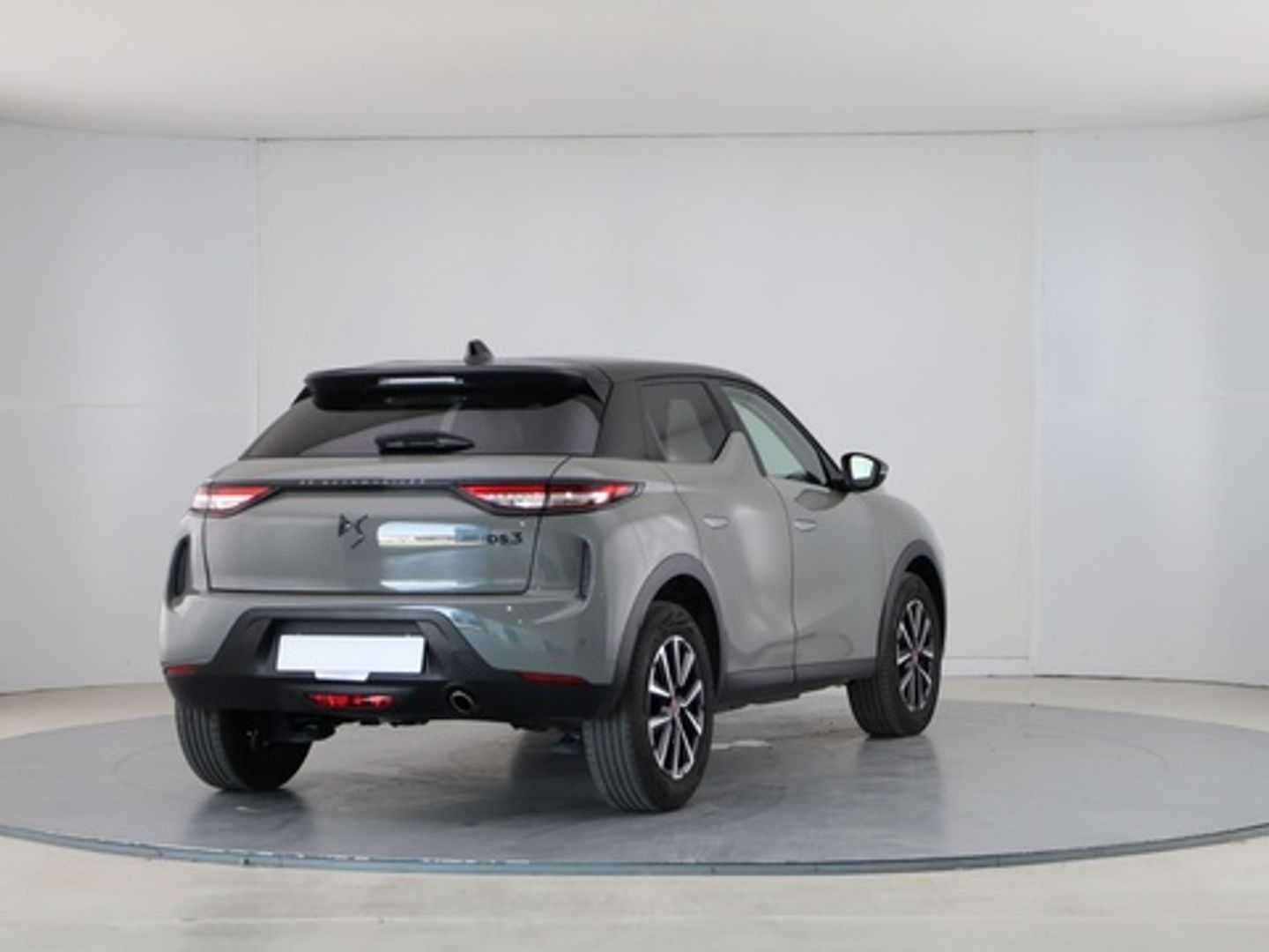 DS DS3 Crossback BlueHDi 130 Performance Line Auto 96 kW (131 CV)