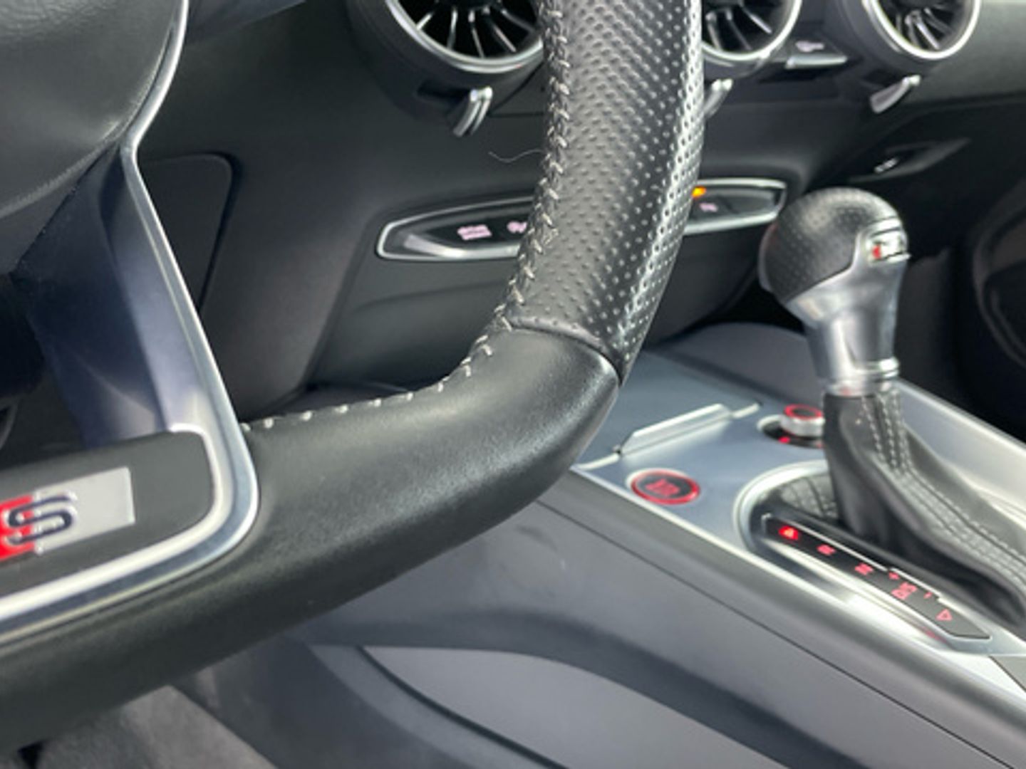Audi TT S Coupe TFSI quattro 235 kW (320 CV) S tronic