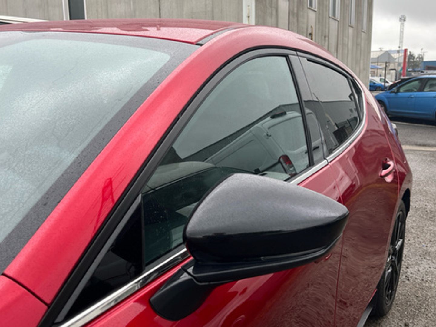 Mazda Mazda 3 2.5L E-SKY G MHEV Homura 6AT 103 kW (140 CV)