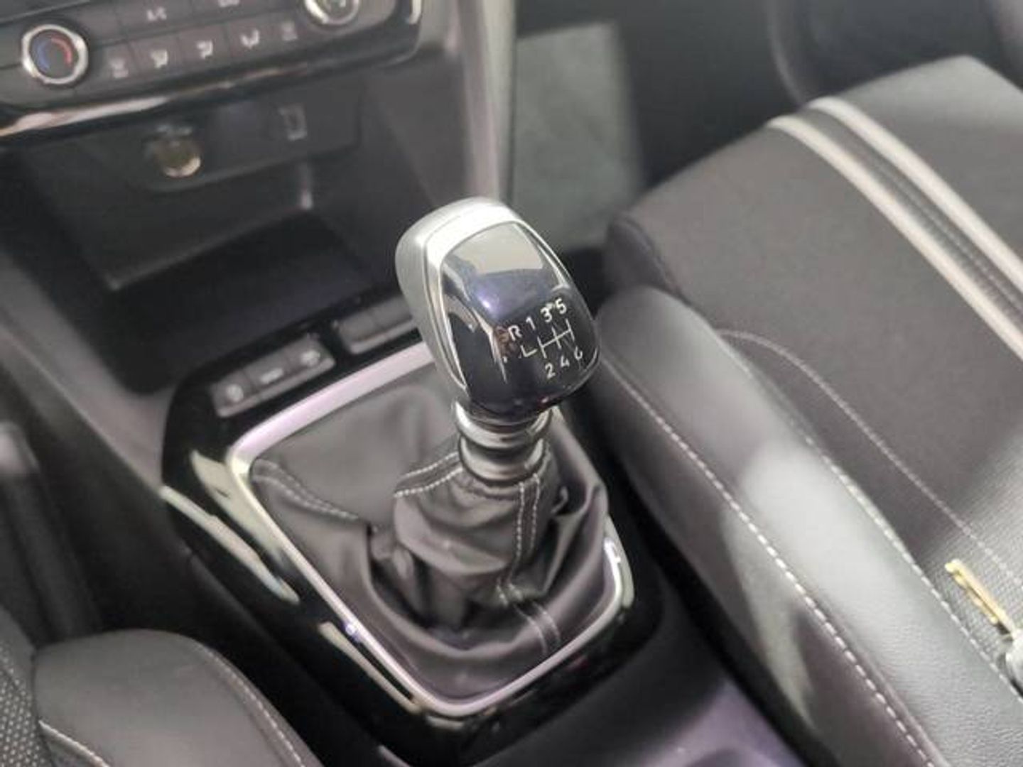 Opel Corsa 1.2T XHL GS 74 kW (100 CV)
