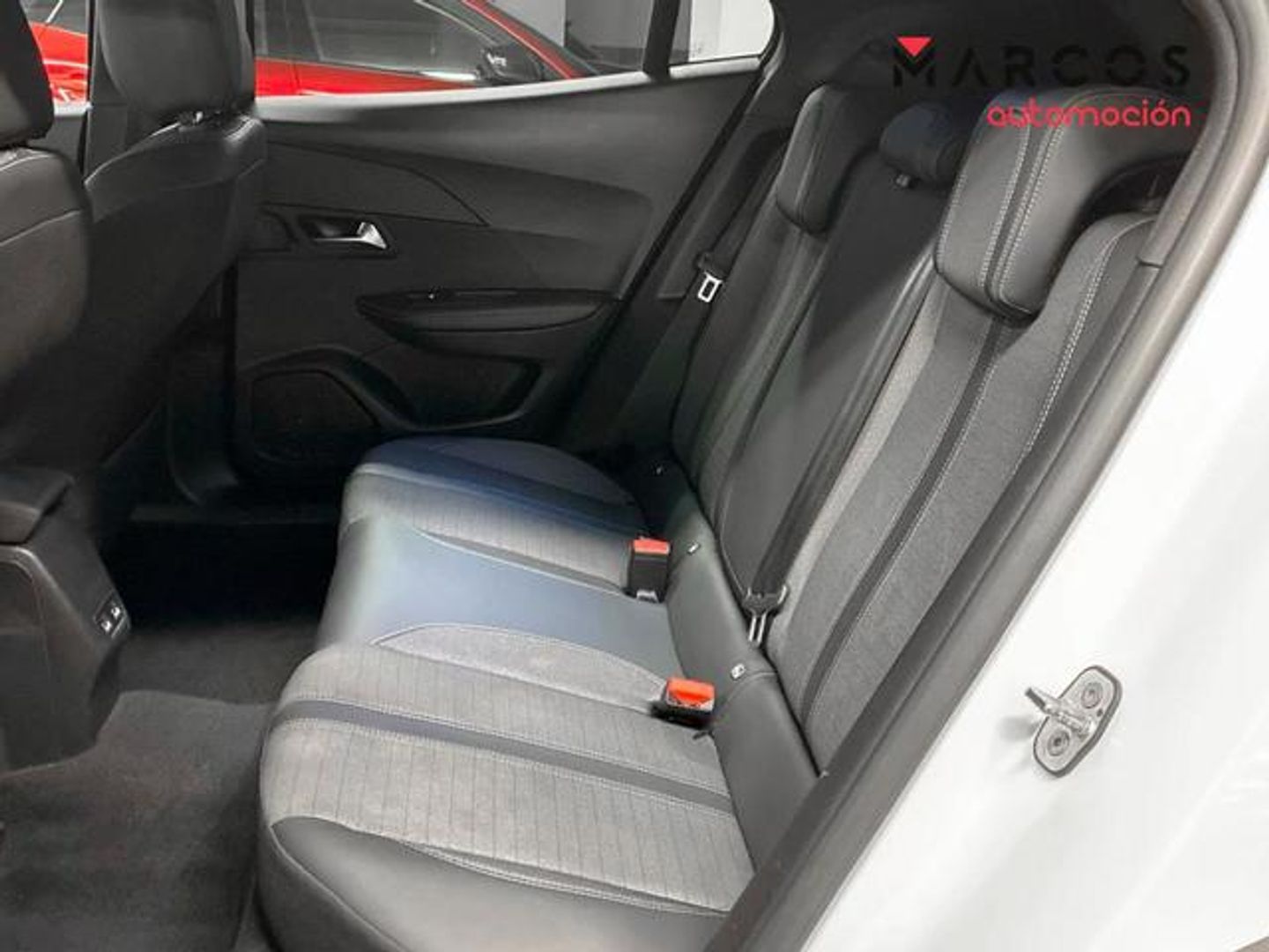 Peugeot 2008 PureTech 130 S&S Allure EAT8 96 kW (130 CV)