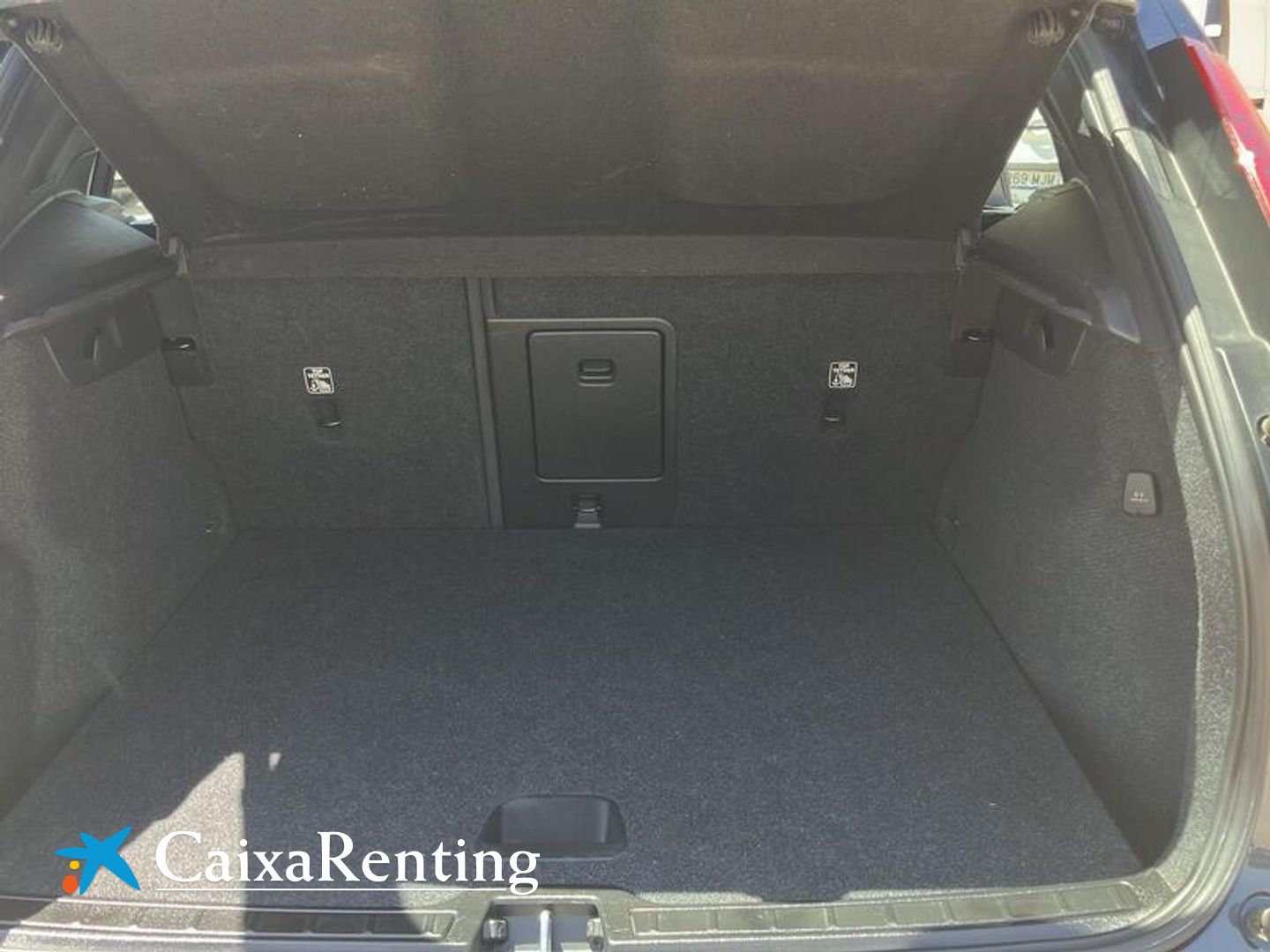 Volvo XC40 T3 Momentum Pro Auto 120 kW (163 CV)