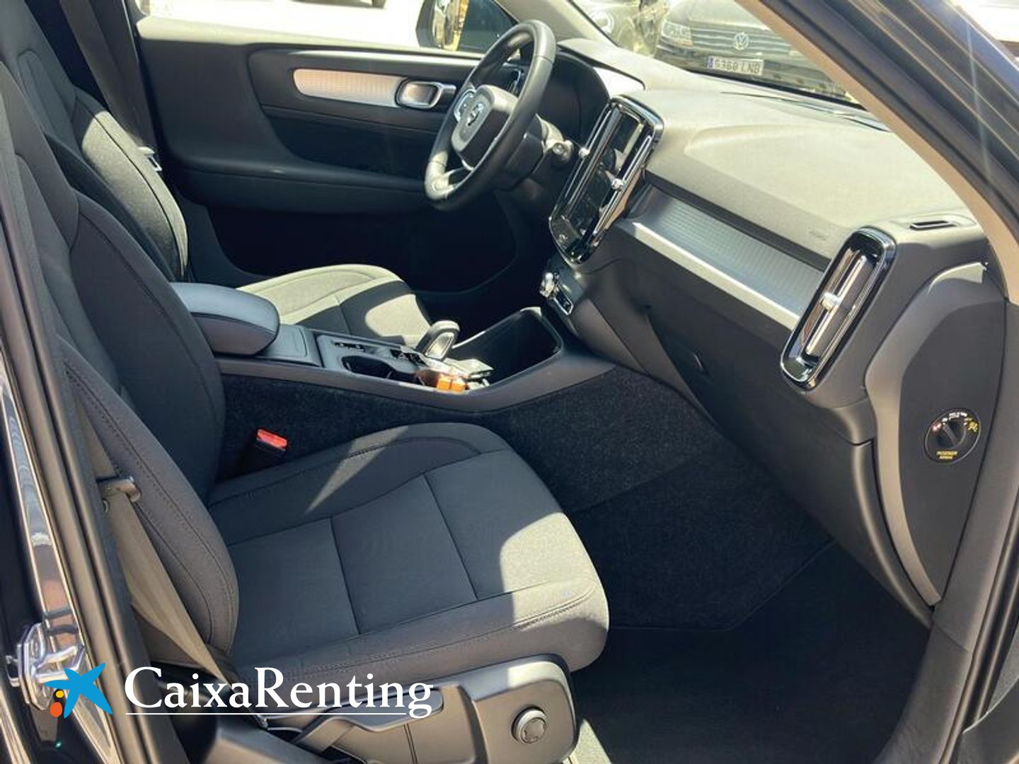Volvo XC40 T3 Momentum Pro Auto 120 kW (163 CV)