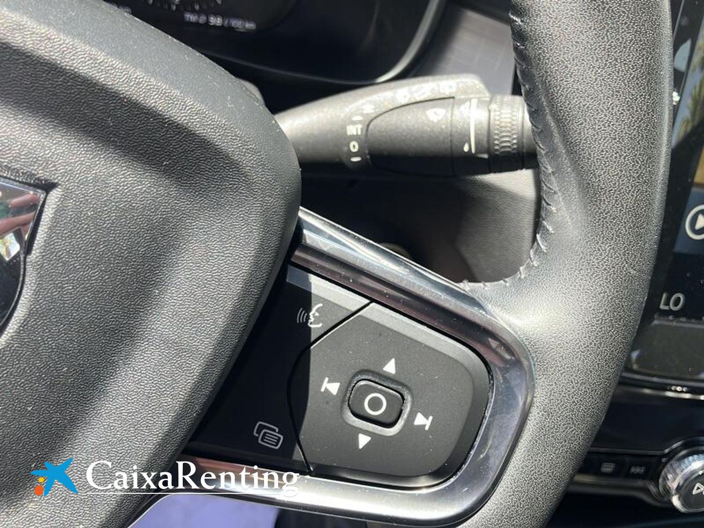 Volvo XC40 T3 Momentum Pro Auto 120 kW (163 CV)