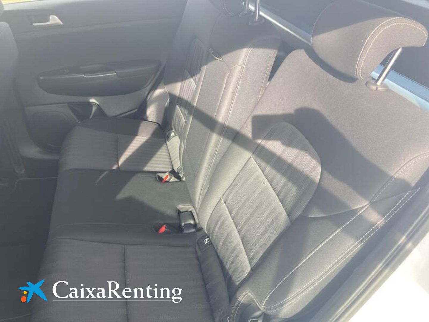 Kia Sportage 1.6 MHEV Business 4x2 DCT 100 kW (136 CV)