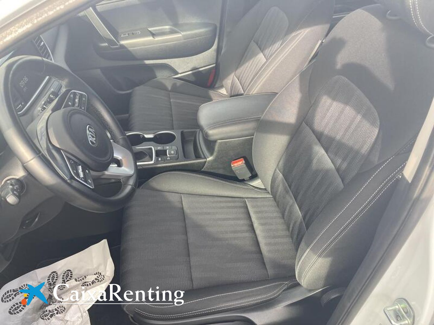 Kia Sportage 1.6 MHEV Business 4x2 DCT 100 kW (136 CV)
