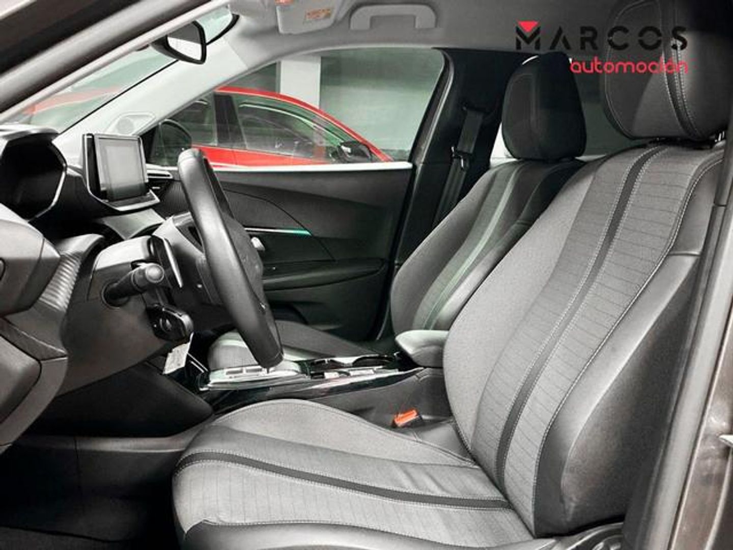 Peugeot 2008 BlueHDi 130 S&S Allure EAT8 96 kW (130 CV)