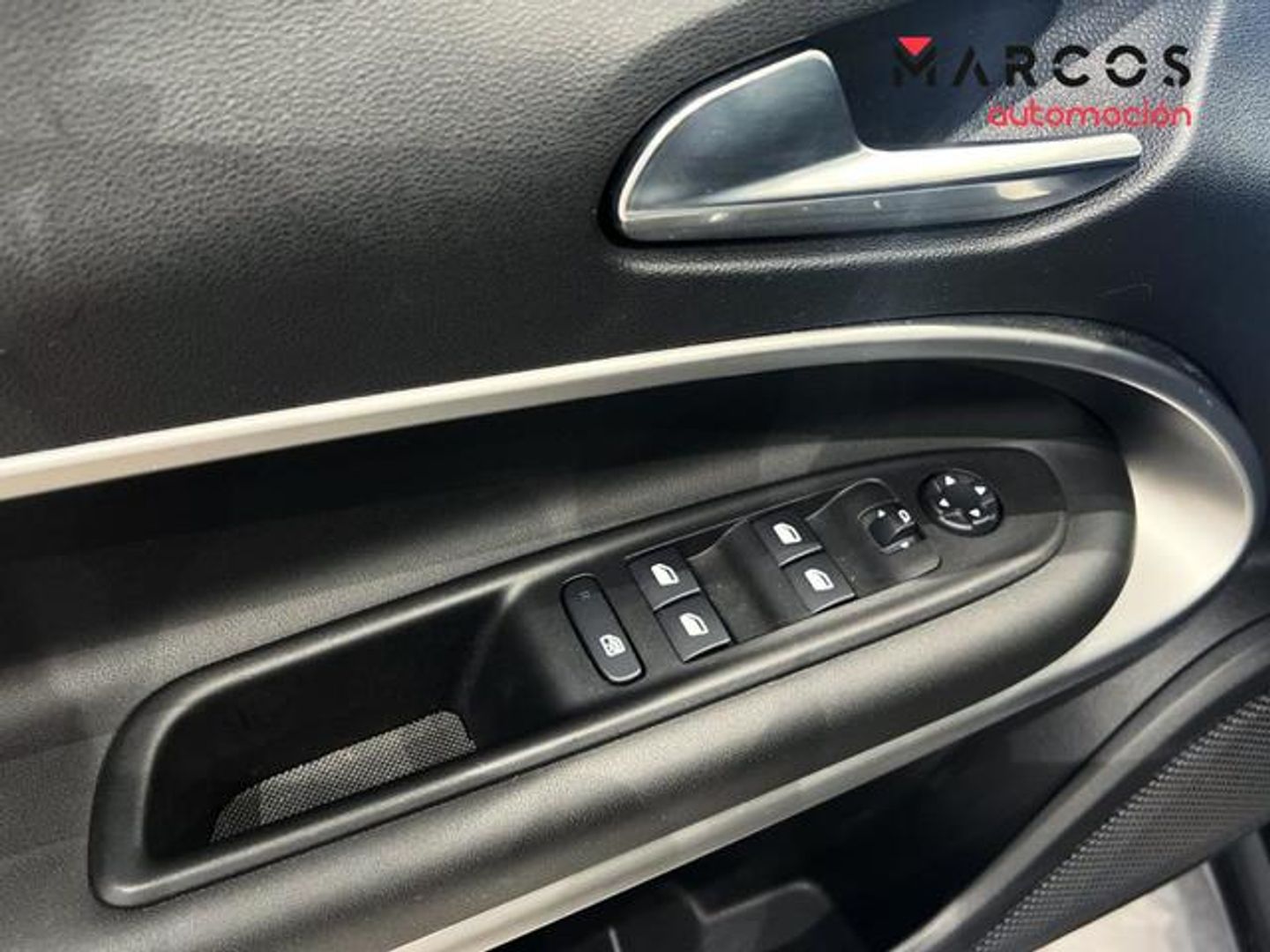 Jeep Avenger 1.2 G Altitude 74 kW (100 CV)