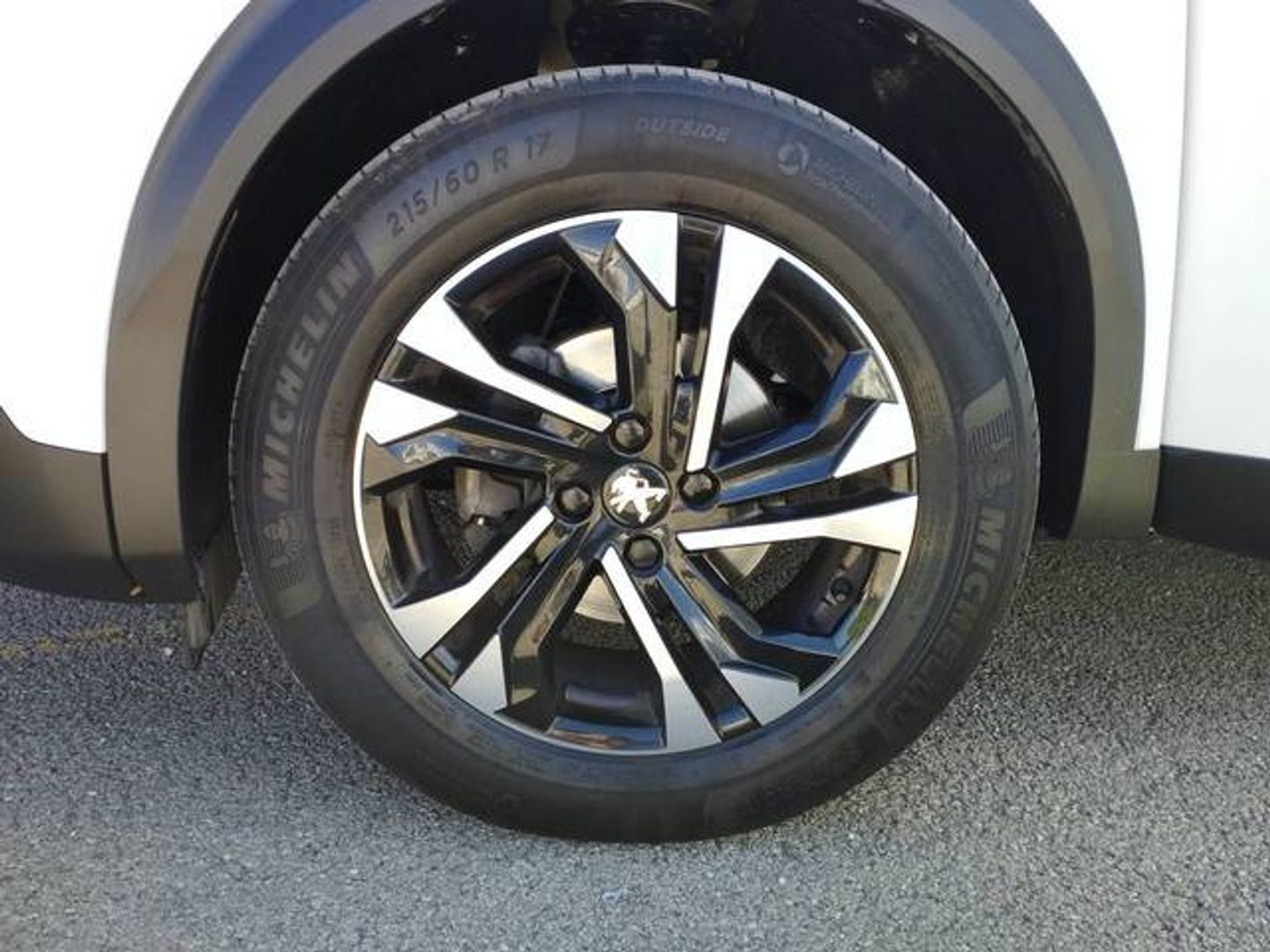 Peugeot 2008 BlueHDi 100 S&S Allure 74 kW (100 CV)