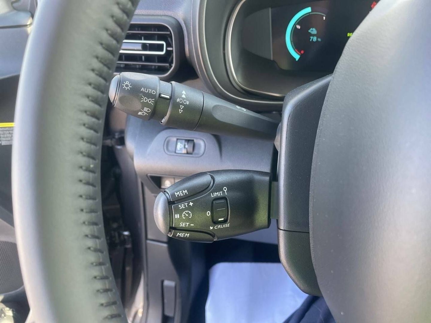 Citroen ë-Berlingo Shine Talla M 50kWh 100 kW (136 CV)