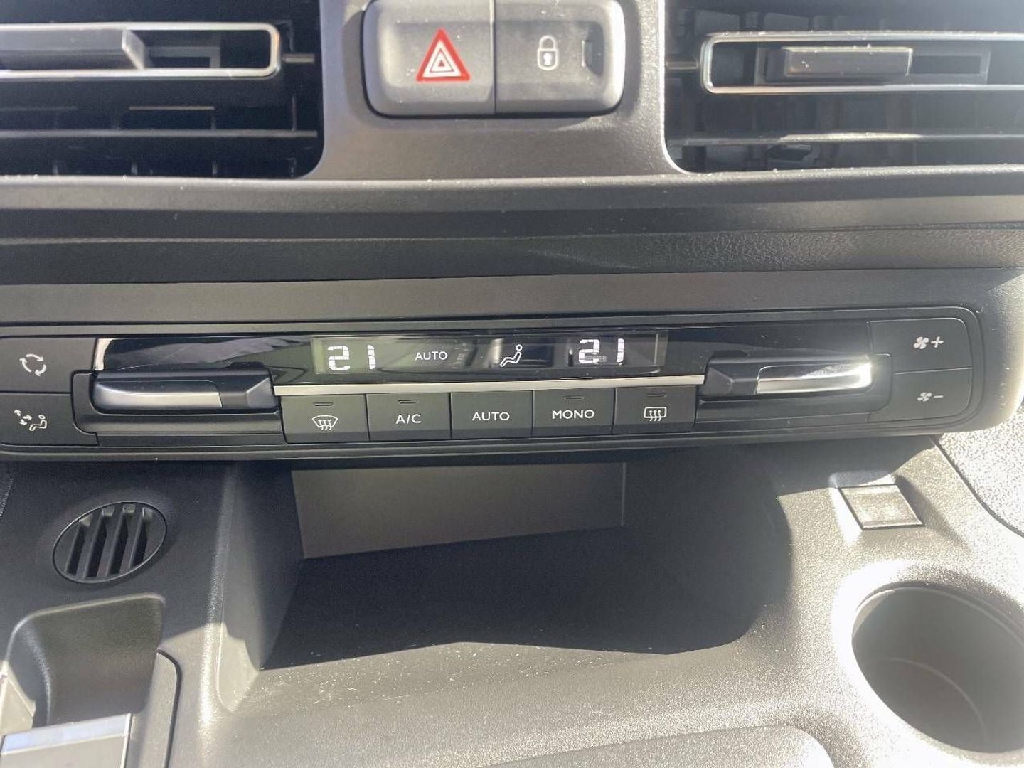 Citroen ë-Berlingo Shine Talla M 50kWh 100 kW (136 CV)