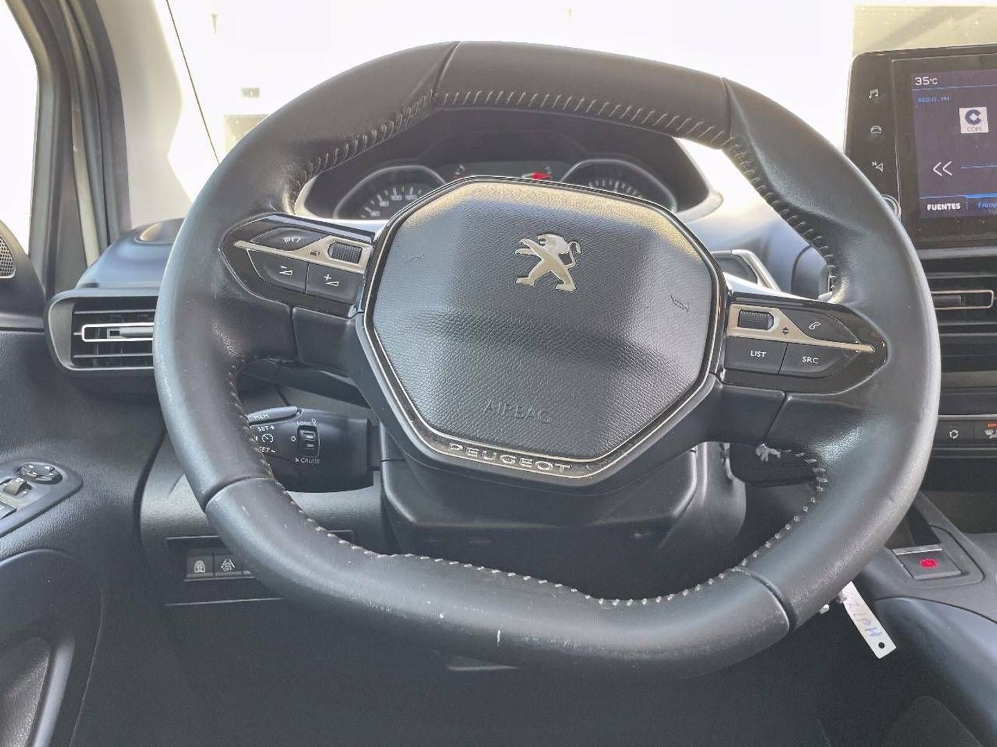 Peugeot Rifter Allure Standard PureTech EAT8 96 kW (130 CV)
