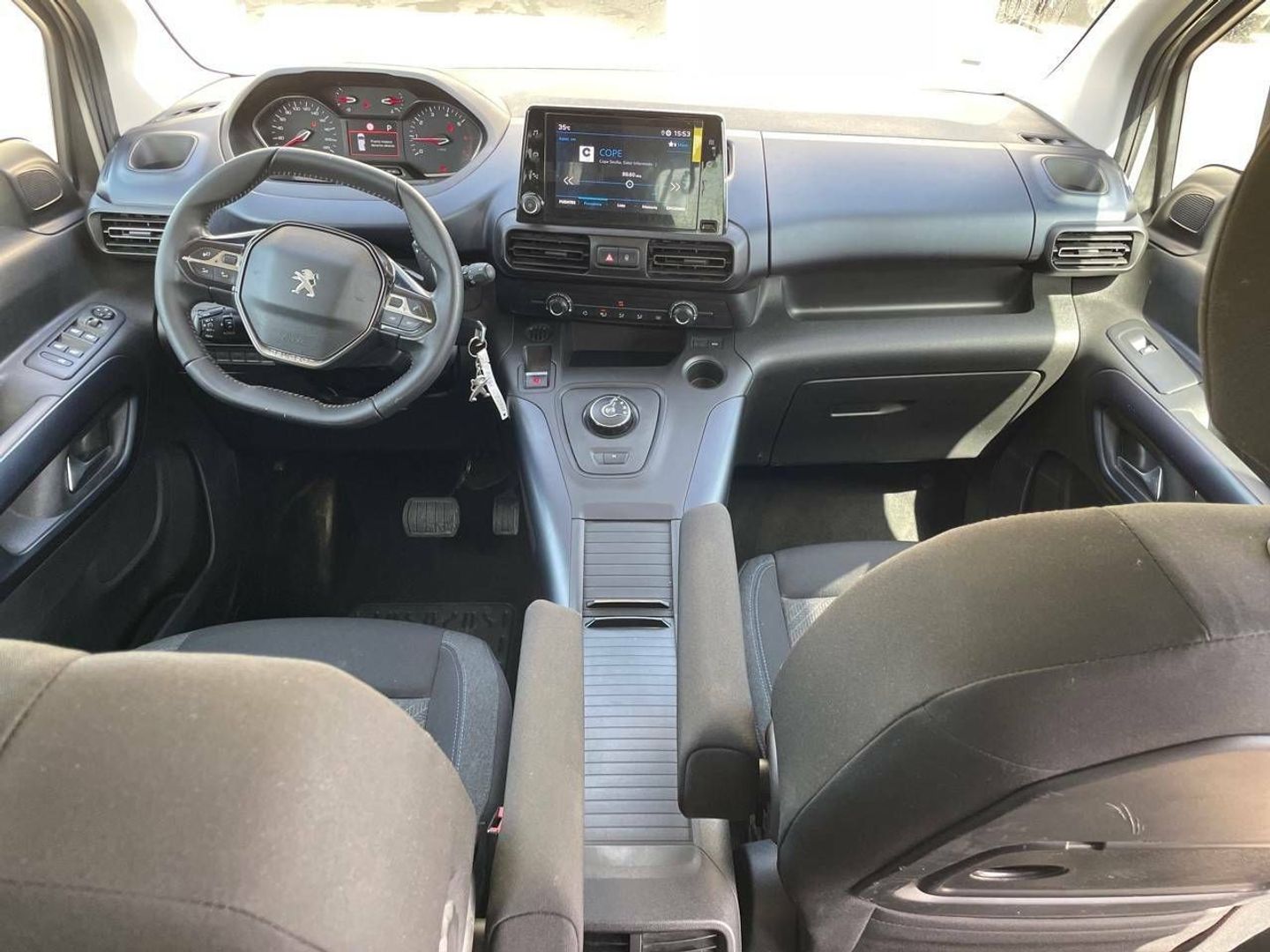 Peugeot Rifter Allure Standard PureTech EAT8 96 kW (130 CV)